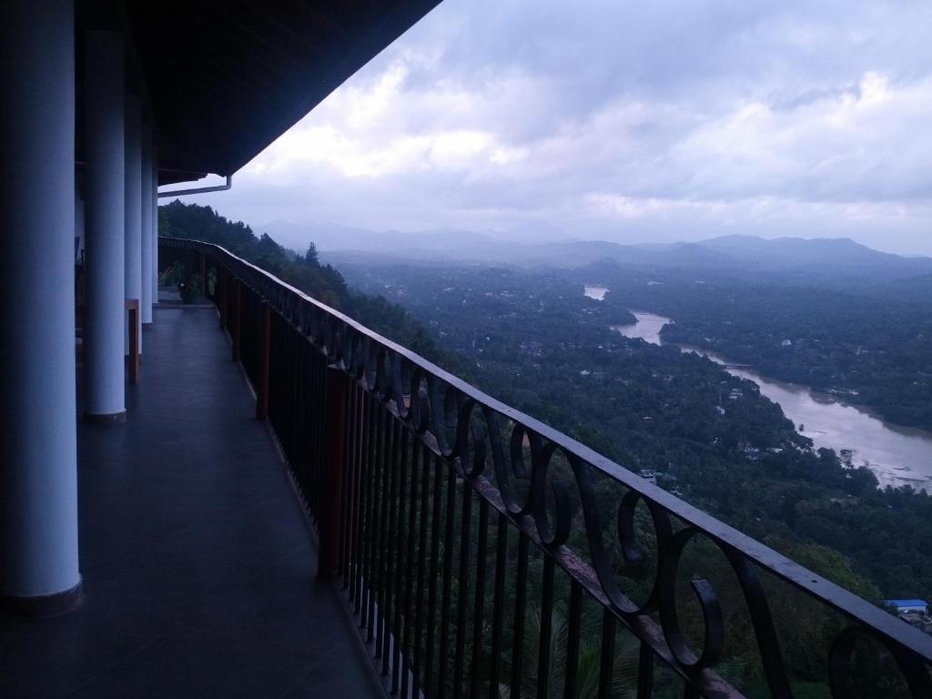 Kandy Panorama Resort מראה חיצוני תמונה