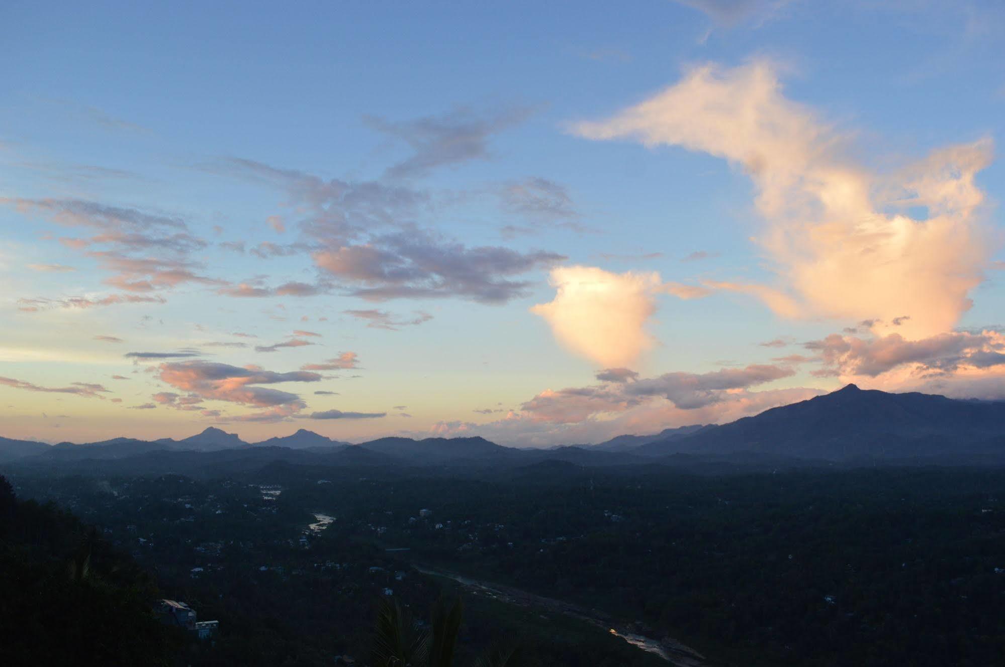 Kandy Panorama Resort מראה חיצוני תמונה