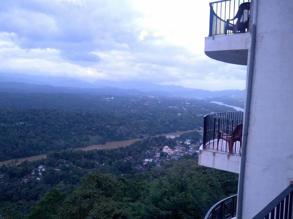 Kandy Panorama Resort מראה חיצוני תמונה
